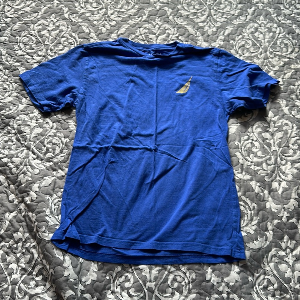 Youth boys size large (14/16) blue nautica t-shirt